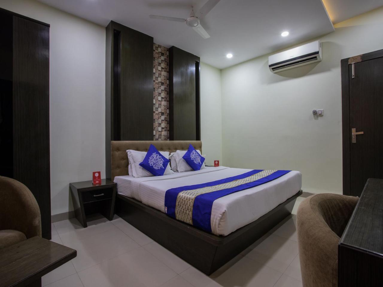 Capital O 1546 The Sensation Hotel Ιντόρ Εξωτερικό φωτογραφία