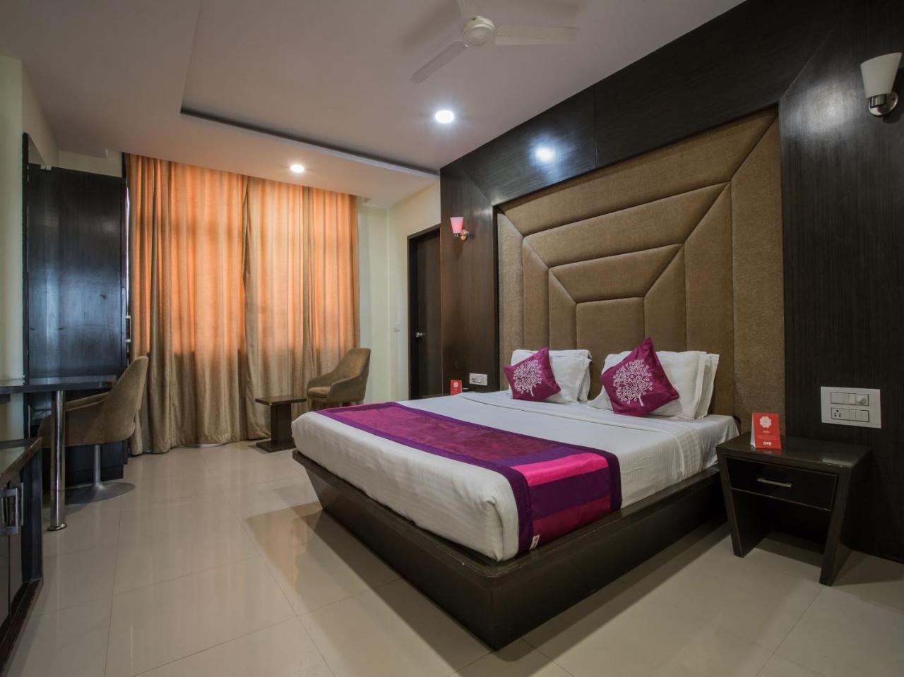 Capital O 1546 The Sensation Hotel Ιντόρ Εξωτερικό φωτογραφία