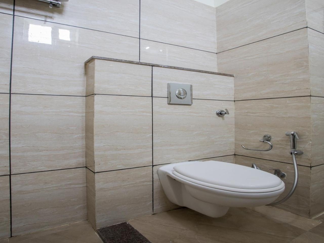 Capital O 1546 The Sensation Hotel Ιντόρ Εξωτερικό φωτογραφία
