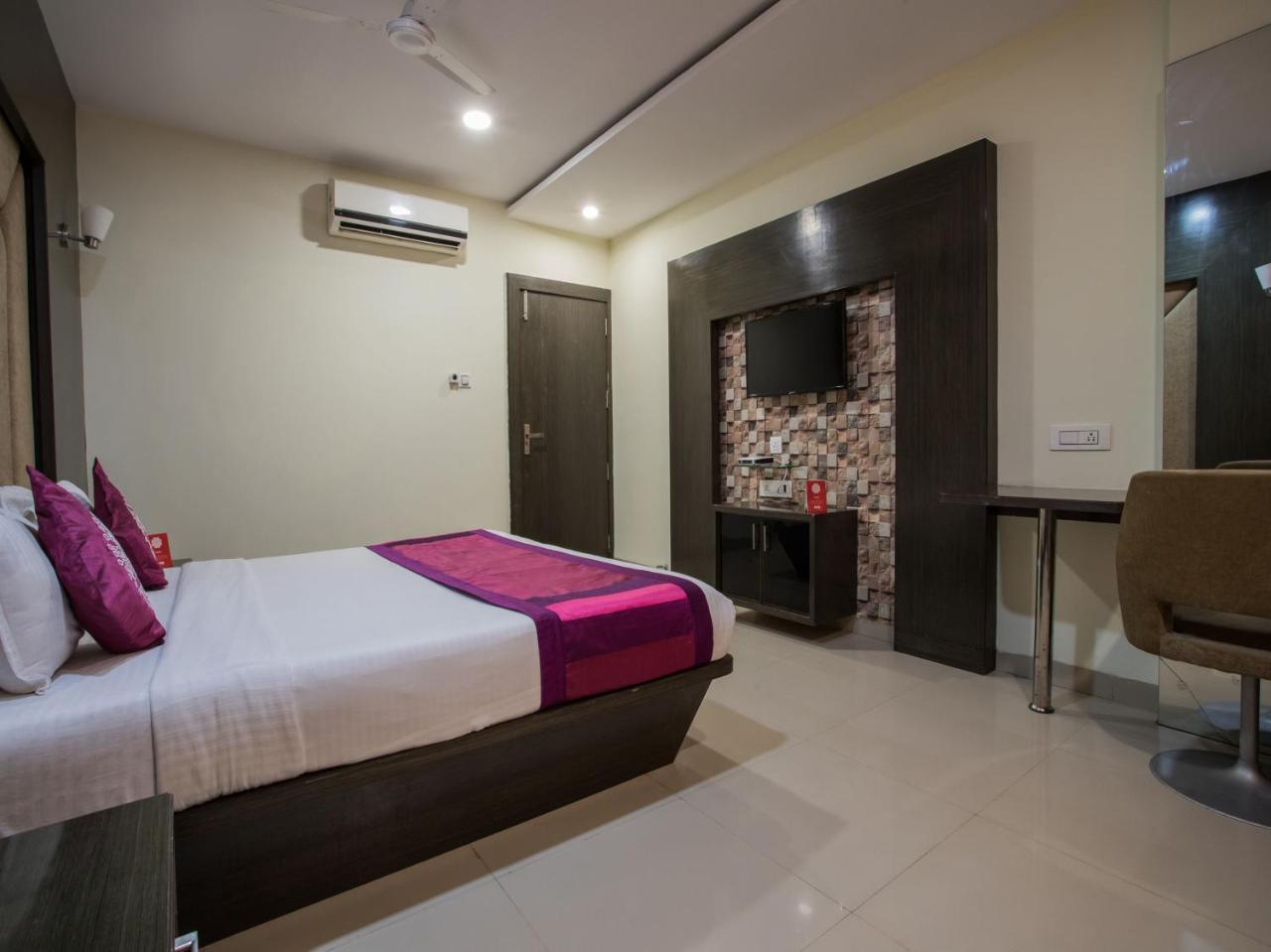 Capital O 1546 The Sensation Hotel Ιντόρ Εξωτερικό φωτογραφία